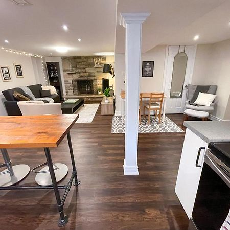Spacious & Renovated 1Bd Suite W/Parking Τορόντο Εξωτερικό φωτογραφία