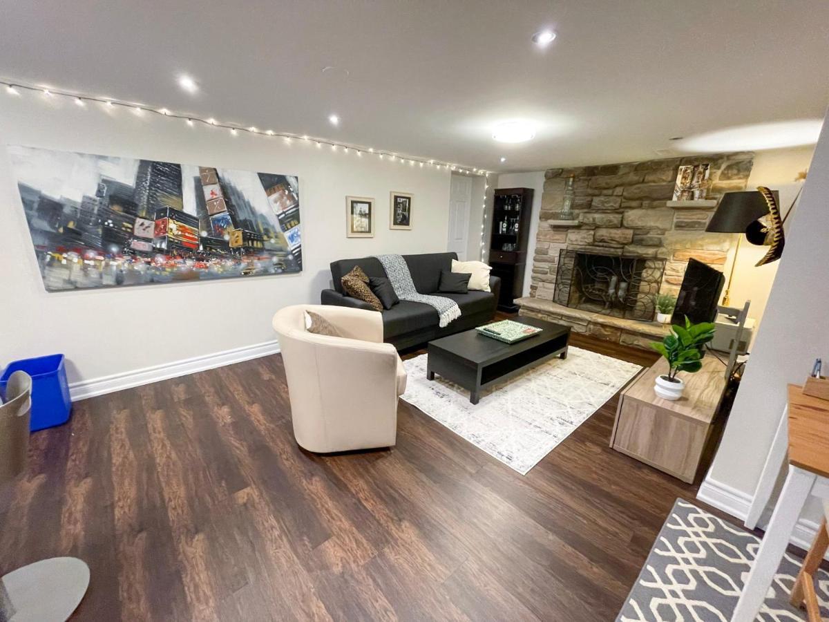 Spacious & Renovated 1Bd Suite W/Parking Τορόντο Εξωτερικό φωτογραφία