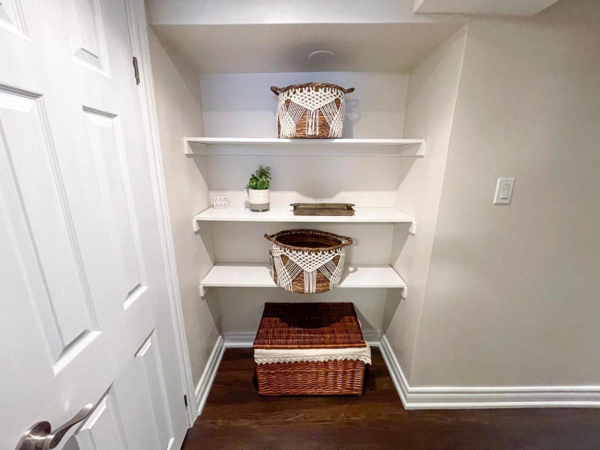 Spacious & Renovated 1Bd Suite W/Parking Τορόντο Εξωτερικό φωτογραφία