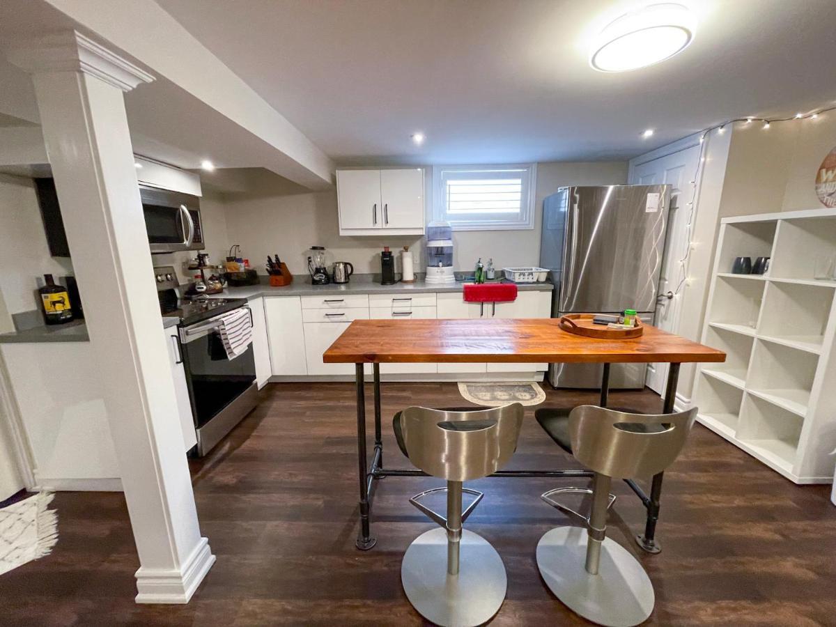 Spacious & Renovated 1Bd Suite W/Parking Τορόντο Εξωτερικό φωτογραφία